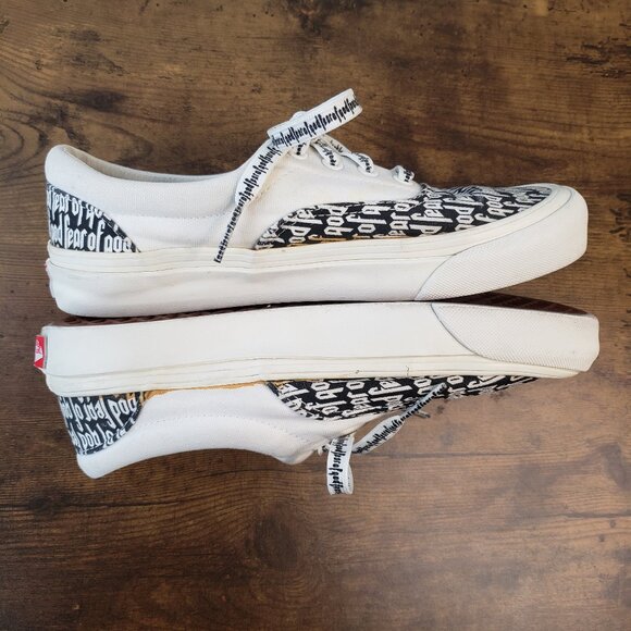 Vans x Fear of God Era 95 DX  White + Black FOG lace up sneakers - Picture 2 of 13